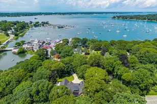 169 N Ferry Rd, Shelter Island, NY 11964 - Photo 2