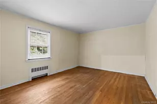 17 Robins Crescent, New Rochelle, NY 10801 - Photo 12