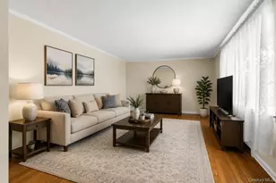 17 Robins Crescent, New Rochelle, NY 10801 - Photo 4