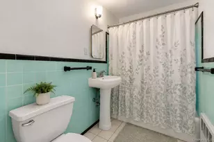 17 Robins Crescent, New Rochelle, NY 10801 - Photo 10
