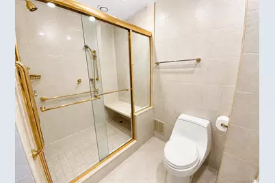 27110 Grand Central Parkway #17L, Floral Park, NY 11005 - Photo 22