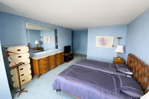 27110 Grand Central Pkwy, Floral Park, NY 11005 - Photo 20