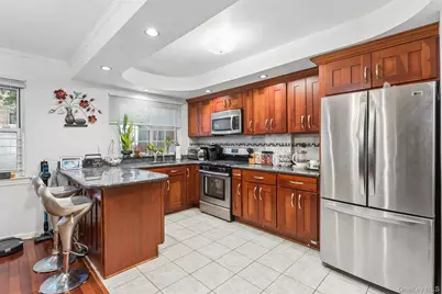 6911 Springfield Boulevard, Bayside, NY 11364 - Photo 4