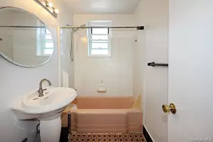 120 Horton Hwy, Mineola, NY 11501 - Photo 12