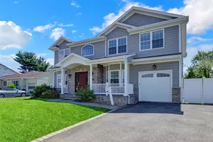 11 Lillian Ln, Plainview, NY 11803 - Photo 2