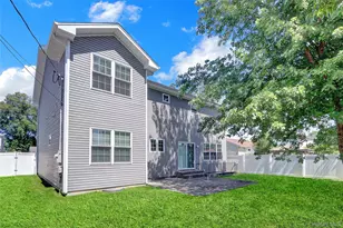 11 Lillian Ln, Plainview, NY 11803 - Photo 32