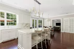 898 Chicken Valley Rd, Locust Valley, NY 11560 - Photo 10