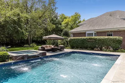 898 Chicken Valley Road, Locust Valley, NY 11560 - Photo 36