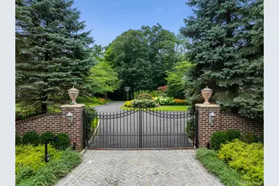 898 Chicken Valley Road, Locust Valley, NY 11560 - Photo 44