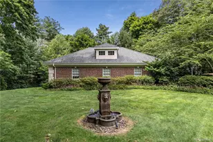 898 Chicken Valley Rd, Locust Valley, NY 11560 - Photo 42
