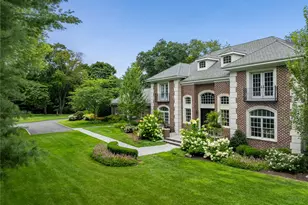 898 Chicken Valley Rd, Locust Valley, NY 11560 - Photo 2