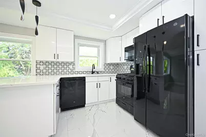 13-15 143rd Street, Whitestone, NY 11357 - Photo 10
