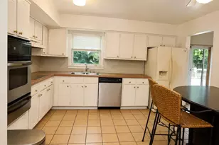 14 Rock Dr, Valley Cottage, NY 10989 - Photo 6