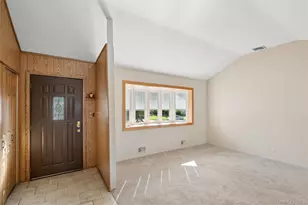 52 Narcissus Ave, Jericho, NY 11753 - Photo 4