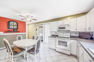 35 E 6th St, Patchogue, NY 11772 - Photo 10