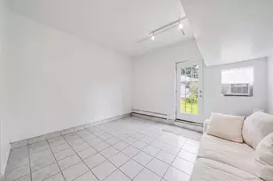 35 E 6th St, Patchogue, NY 11772 - Photo 12