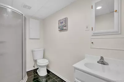 727 Peter Paul Drive, West Islip, NY 11795 - Photo 14