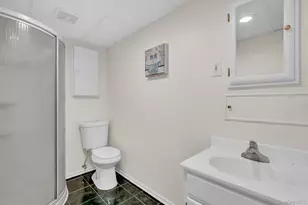 727 Peter Paul Dr, West Islip, NY 11795 - Photo 14