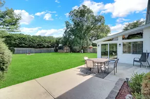727 Peter Paul Dr, West Islip, NY 11795 - Photo 20