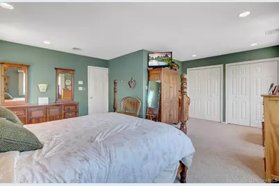 91 Charles Avenue, Massapequa Park, NY 11762 - Photo 16