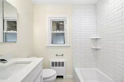 2 Dorset Lane, Farmingdale, NY 11735 - Photo 12