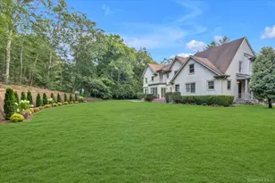 171 Stillwell Ln, Syosset, NY 11791 - Photo 38