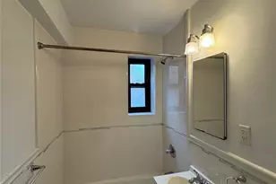 65 Old Mamaroneck Rd, White Plains, NY 10605 - Photo 6