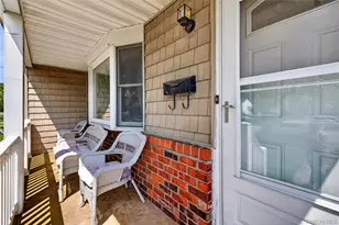 88 Crestwood Blvd, Farmingdale, NY 11735 - Photo 4