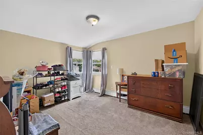 88 Crestwood Boulevard, Farmingdale, NY 11735 - Photo 14