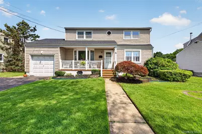 88 Crestwood Boulevard, Farmingdale, NY 11735 - Photo 1
