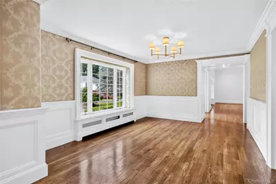 20 Earle Place, Manhasset, NY 11030 - Photo 10