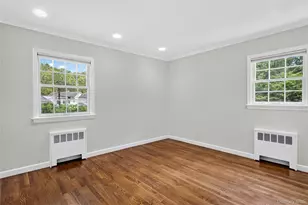 20 Earle Pl, Manhasset, NY 11030 - Photo 22