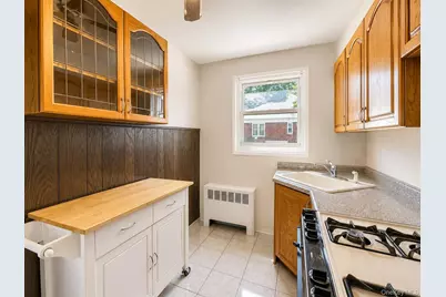 15-98 212 Street #276, Bayside, NY 11360 - Photo 4
