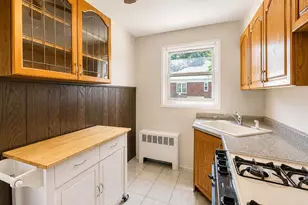 15-98 212th St, Bayside, NY 11360 - Photo 4