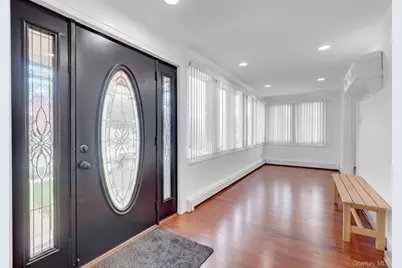 80 Noble Street, Lynbrook, NY 11563 - Photo 2