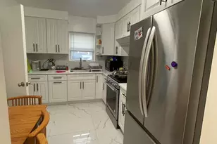 48-04 190th St, Fresh Meadows, NY 11365 - Photo 4