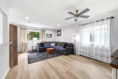 8 Roberts Street, Mastic, NY 11950 - Photo 6