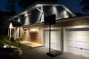 28 Florida Ave, Commack, NY 11725 - Photo 4