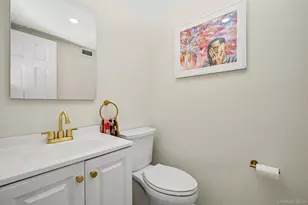 15 Stewart Pl, White Plains, NY 10603 - Photo 4