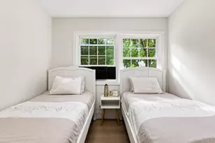 61 S Airmont Rd, Suffern, NY 10901 - Photo 14