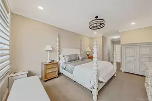 52102 Beech Tree Ln, Plainview, NY 11803 - Photo 16