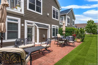 52102 Beech Tree Lane, Plainview, NY 11803 - Photo 2