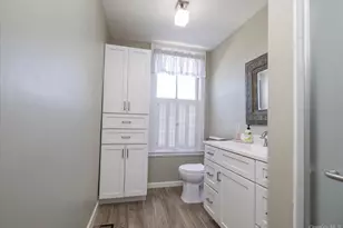 1 Ridgewood Dr, Wantagh, NY 11793 - Photo 14