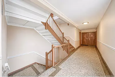 139-05 85 Drive #5E, Briarwood, NY 11435 - Photo 12