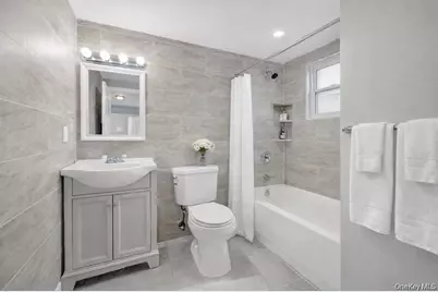 170-21 118 Ave, Jamaica, NY 11434 - Photo 4