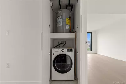 144-49 Northern Boulevard #722, Flushing, NY 11354 - Photo 4