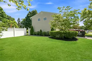 6 Oatley Pl, Commack, NY 11725 - Photo 4