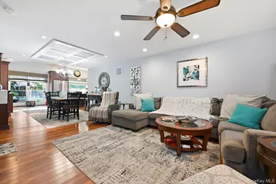 151 New York Avenue, West Babylon, NY 11704 - Photo 6