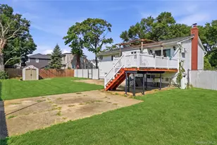 835 7th St, West Babylon, NY 11704 - Photo 28