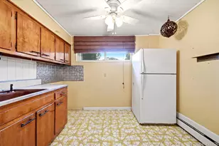 835 7th St, West Babylon, NY 11704 - Photo 18